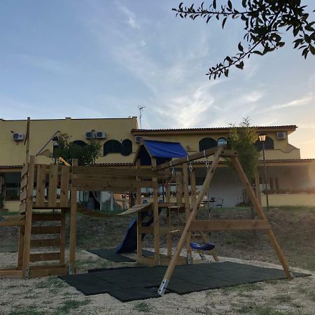 Agriturismo "Lo Zafferano" Aprilia Luaran gambar