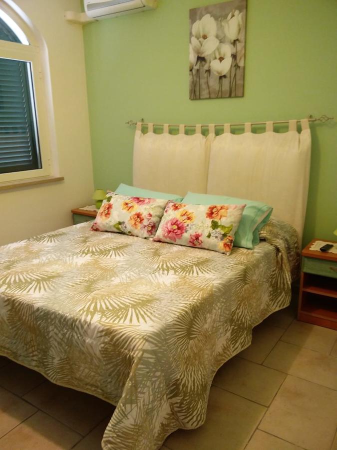 Agriturismo "Lo Zafferano" Aprilia Luaran gambar